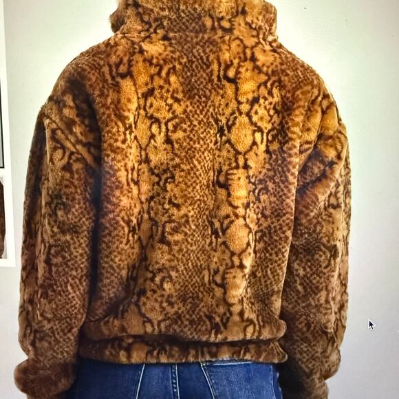 Oil & Hali Fuzzy Fleece Snake Print 1/4 Zip Pullover Size M - Picture 3 of 13